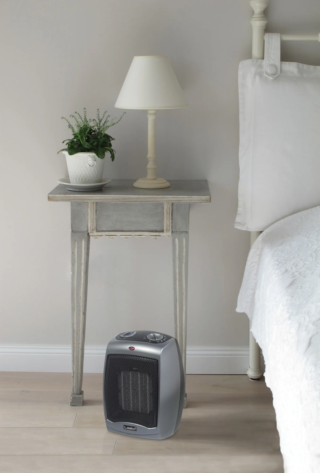 Lasko 9" Ceramic Table Top Heater (2 heat settings, manual, thermostat, tip-over switch, gray) - Image 13