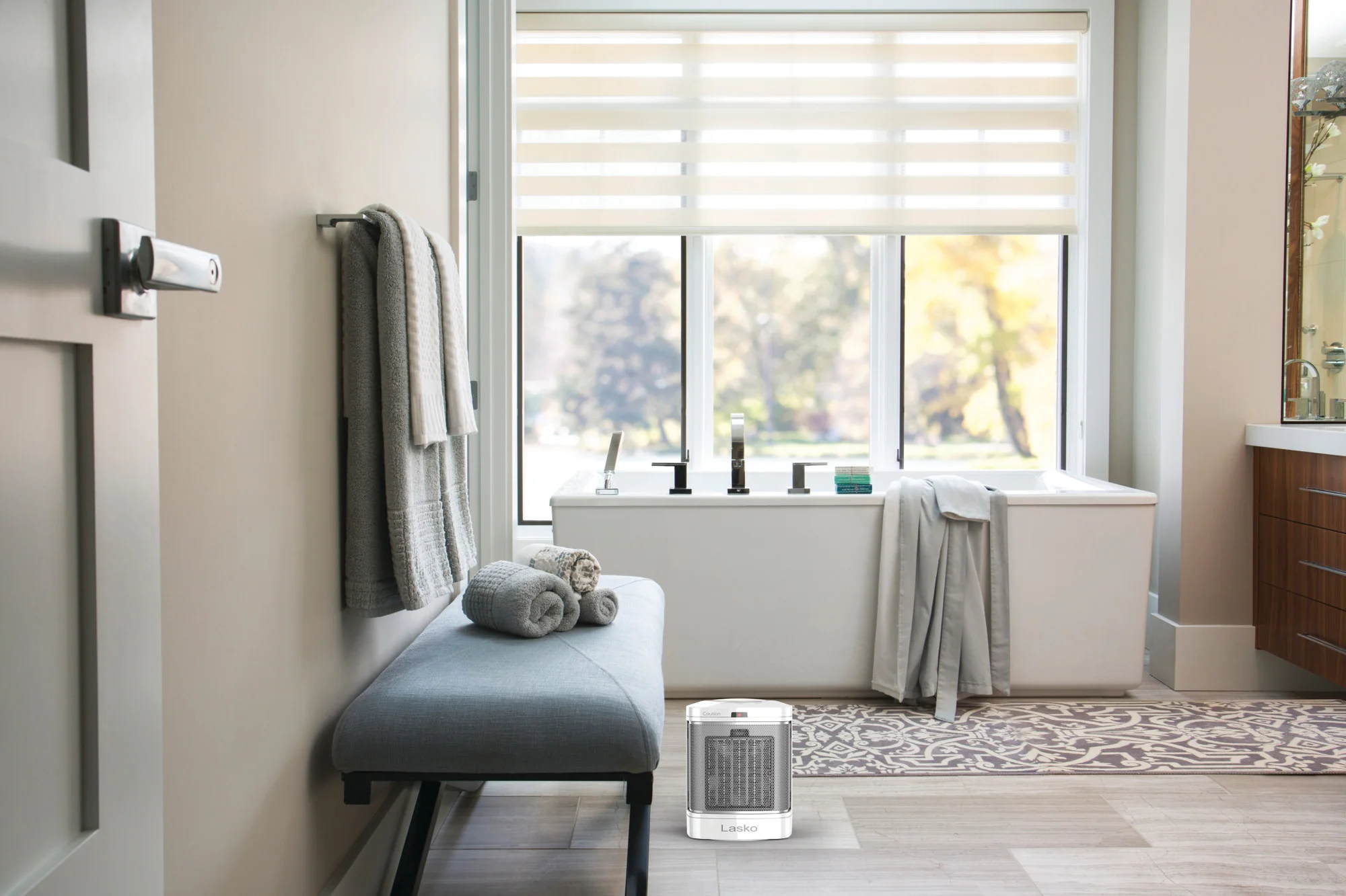 Lasko 8" Bathroom Ceramic Heater (2 heat settings, timer, ALCI safety plug, white) - Image 14