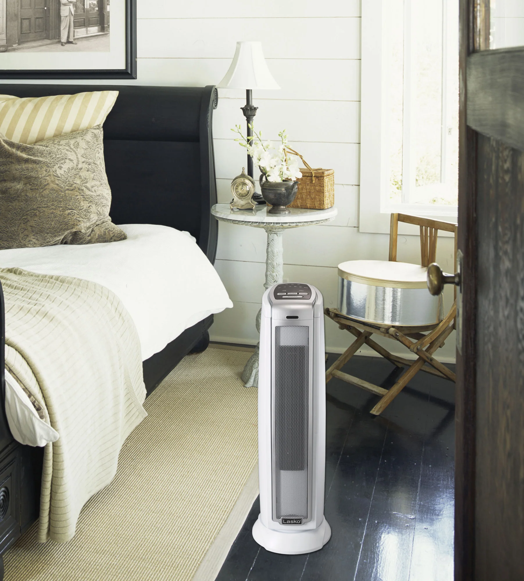 Lasko 23" Ceramic Tower Heater (2 heat settings, timer, thermostat, silver) - Image 11