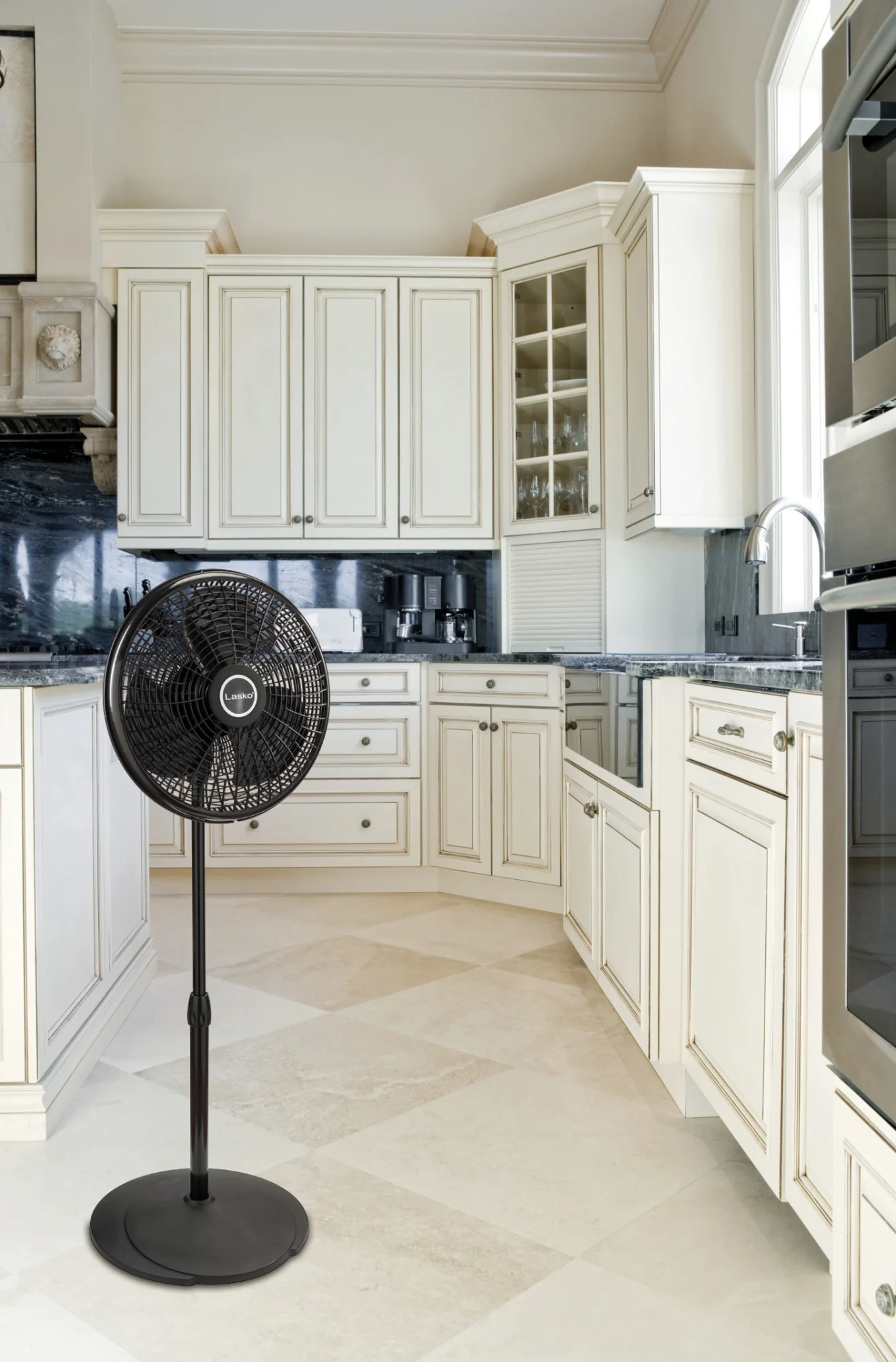 Lasko 16" Pedestal Fan: Oscillating, 3-Speed,  Adjustable Height, Black - Image 8