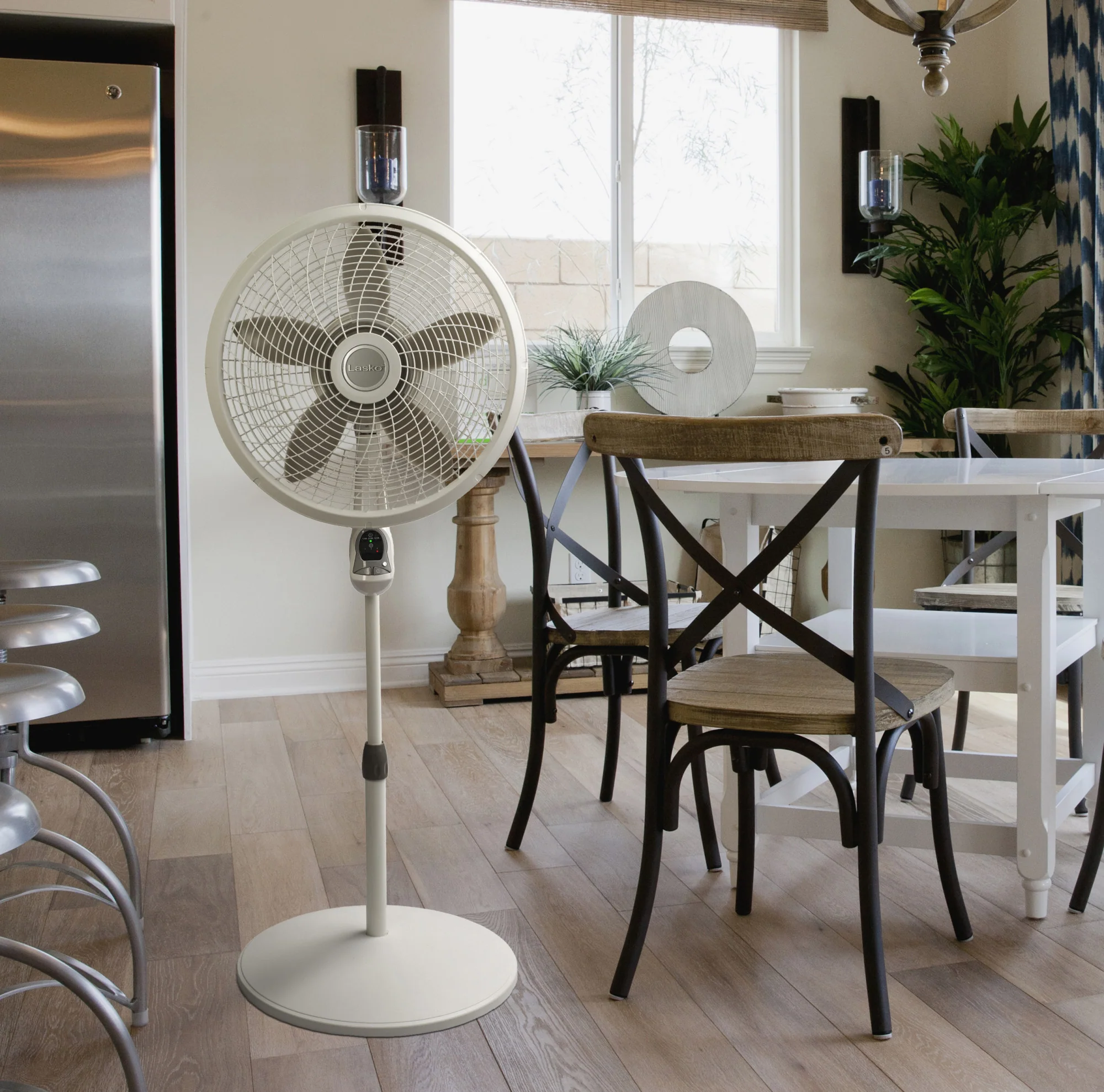 Lasko Cyclone 18" Pedestal Fan: Oscillating, 3-Speed, Remote, Timer, White - Image 14