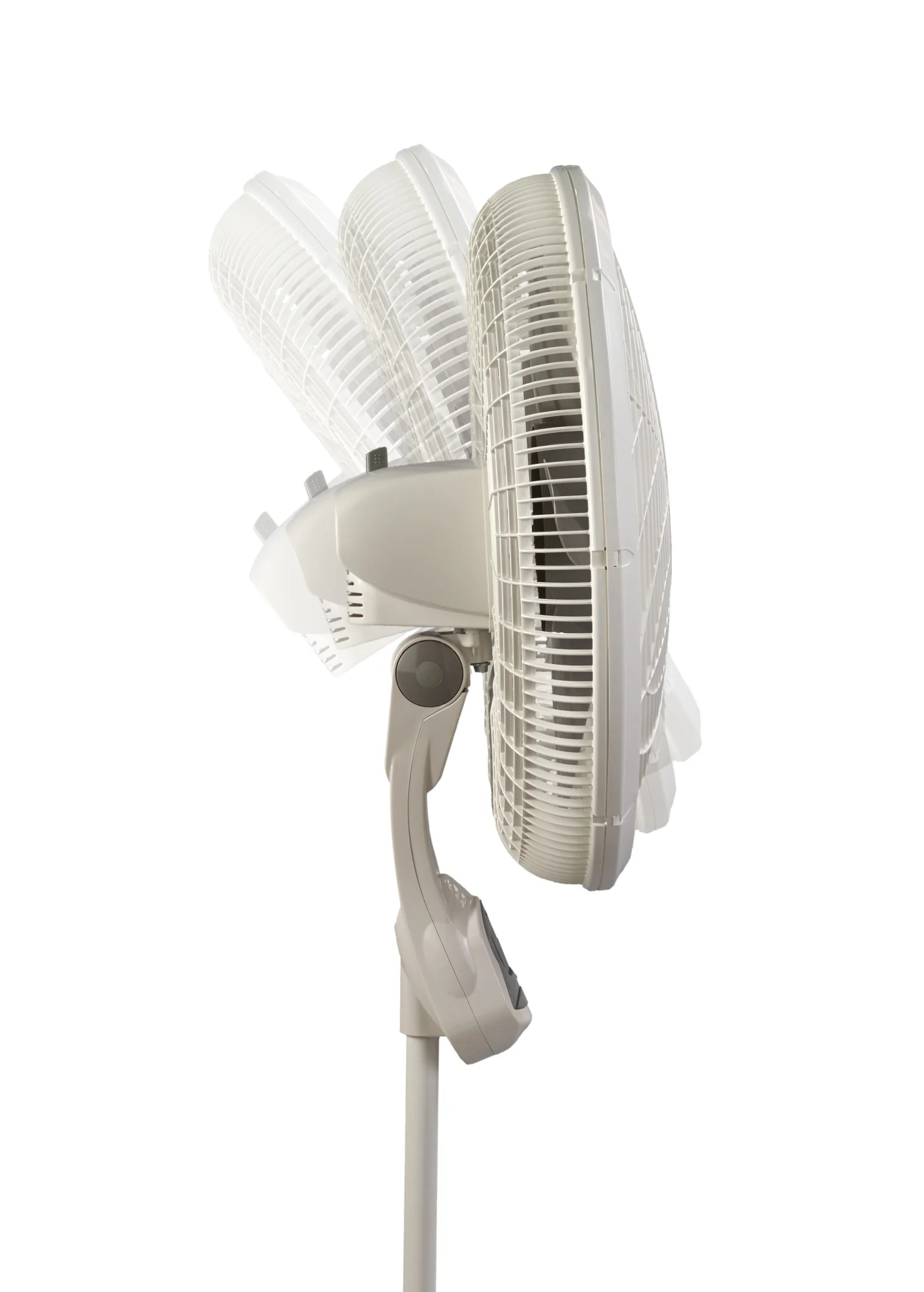 Lasko Cyclone 18" Pedestal Fan: Oscillating, 3-Speed, Remote, Timer, White - Image 9
