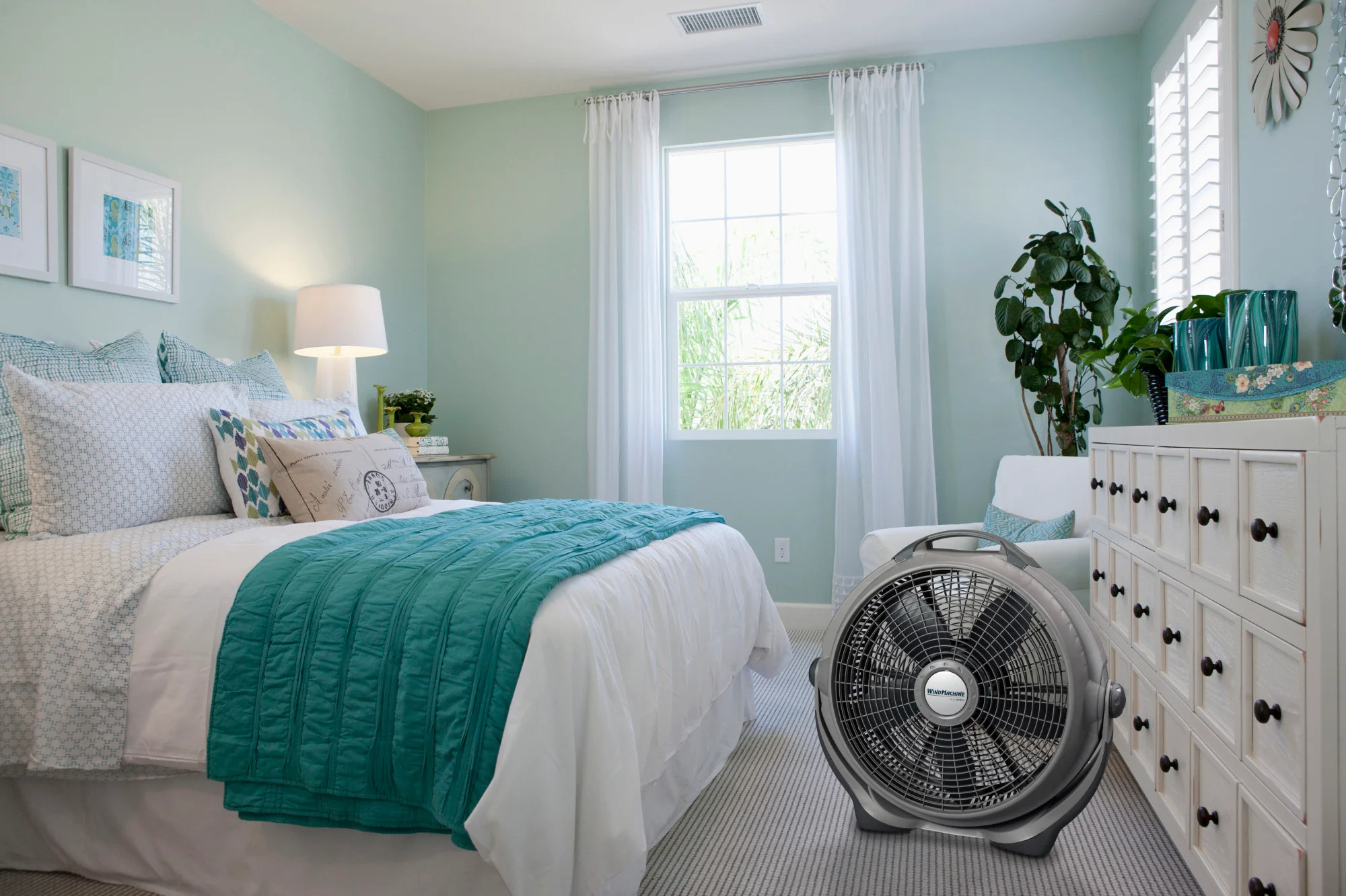 Lasko Wind Machine 20" Air Circulator Fan: 3-Speed, Pivoting, Gray - Image 4