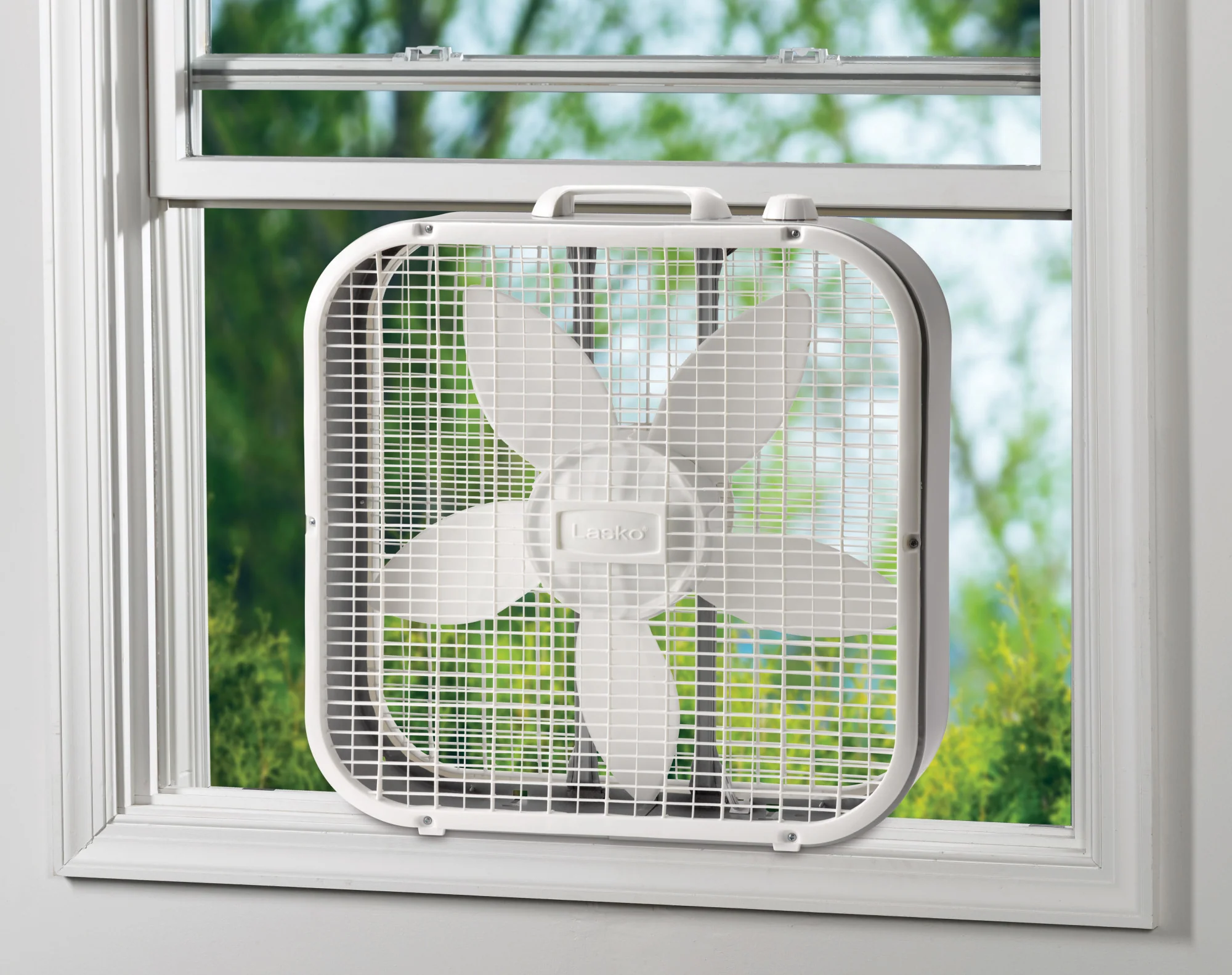 Lasko 20" Box Fan: 3-Speed, Weather-Resistant Motor, White - Image 12