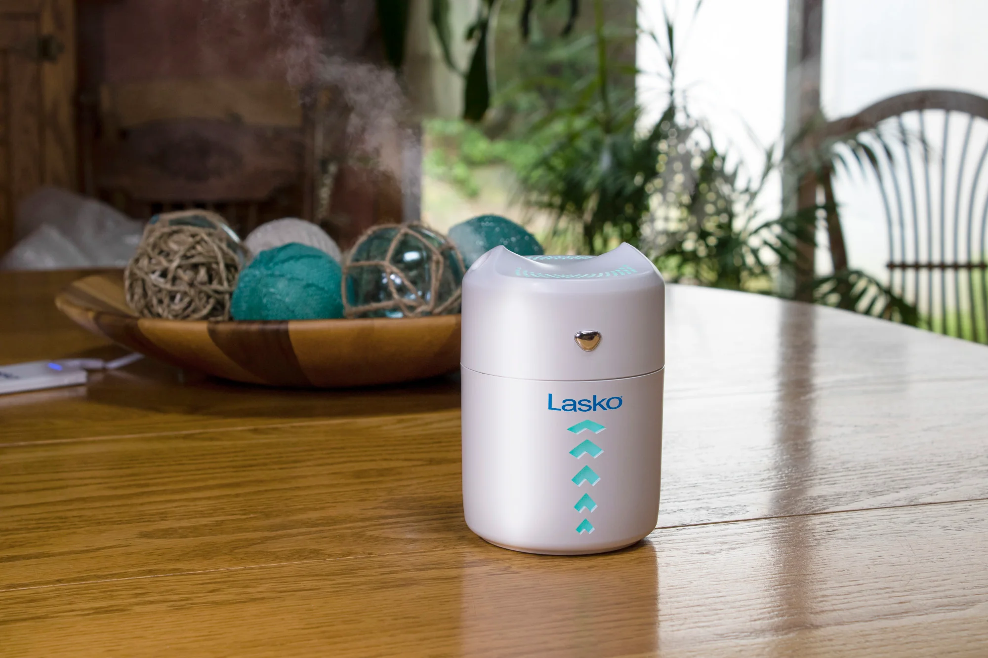 Lasko Ultrasonic Personal Cool Mist Humidifier with Nightlight, UH150, White - Image 11